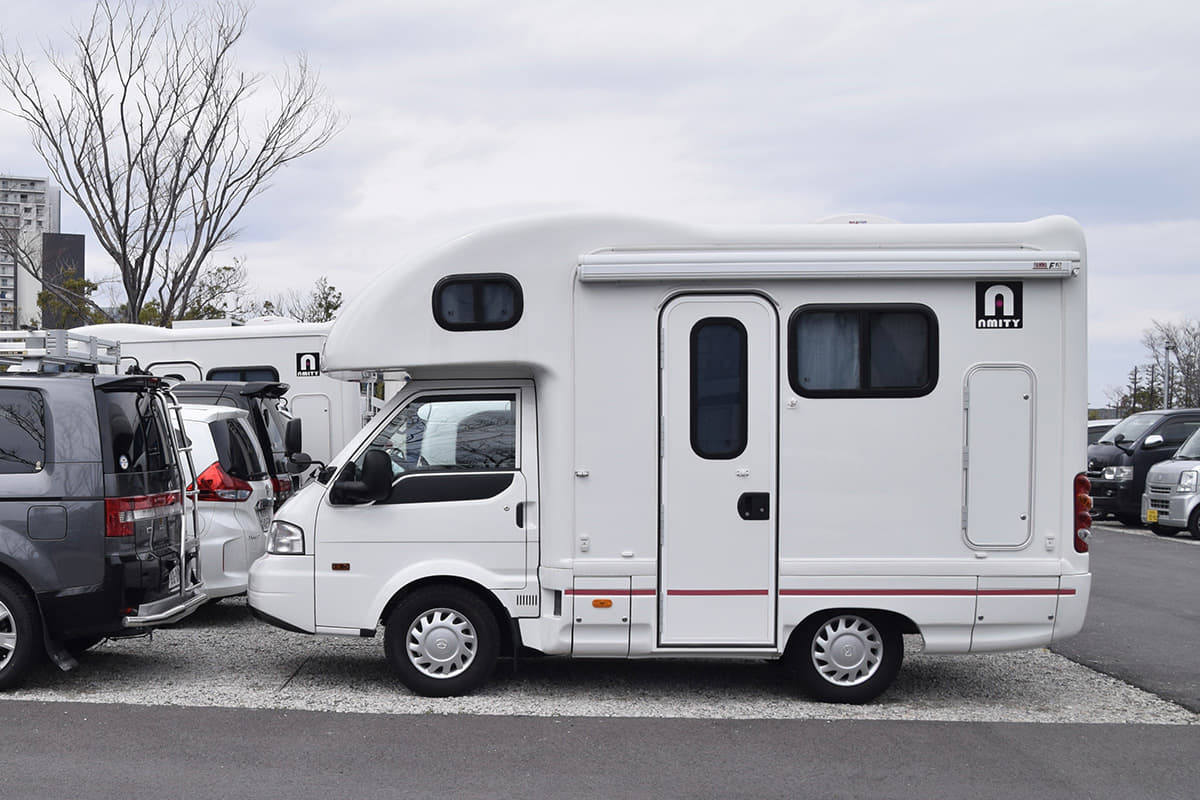 日本で本格的キャンピングカーが欧米ほど普及しない理由と対策