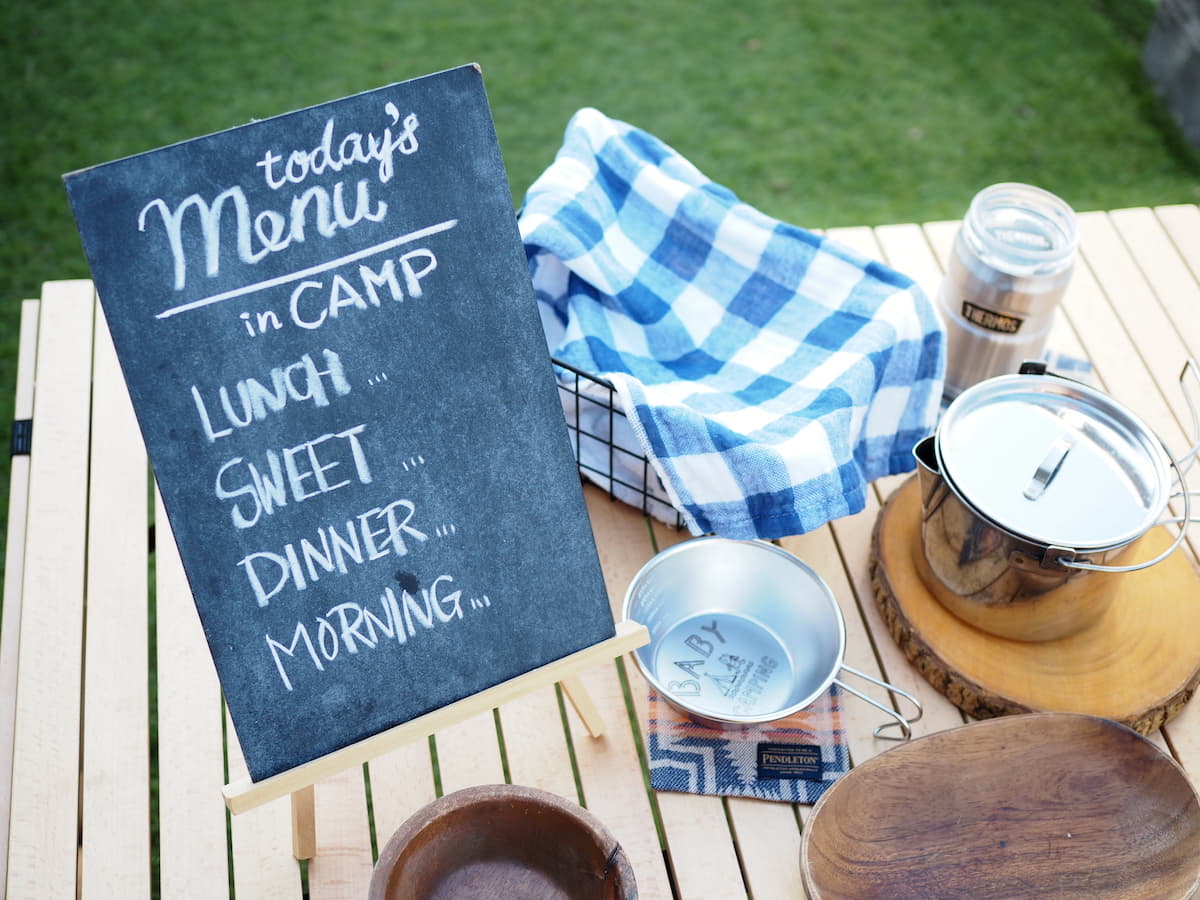 冬のファミリーキャンプに手軽で最適! 2000円以内で3食おやつ付きレシピ
