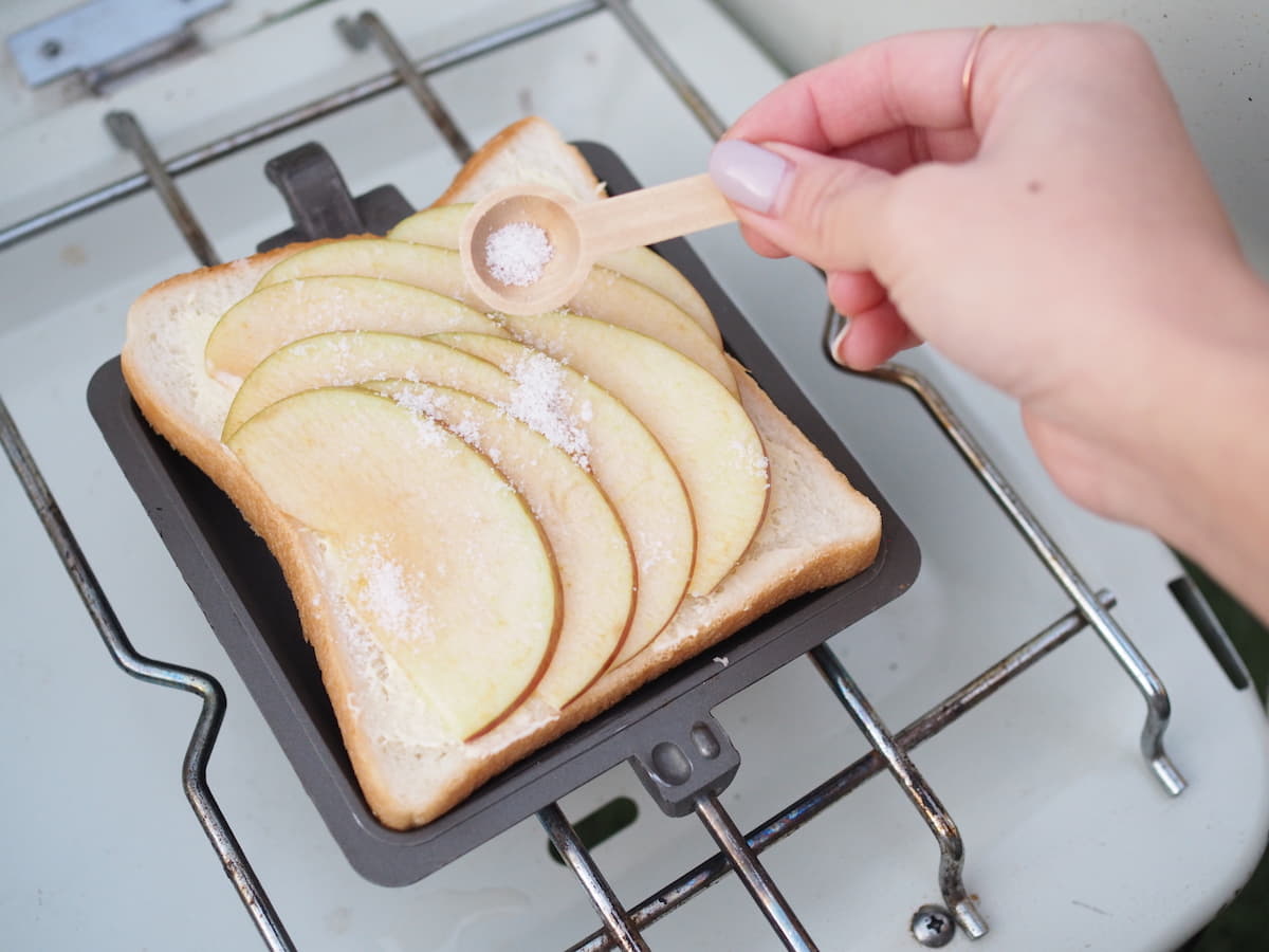 冬のファミリーキャンプに手軽で最適! 2000円以内で3食おやつ付きレシピ