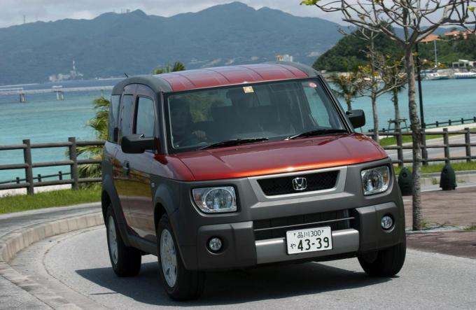 古くて安く買える中古車なのに新しい 今どきのクルマと比べても見劣りしないモデル３選 ニコニコニュース