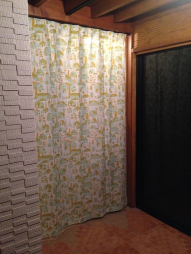 カウニステのカーテン