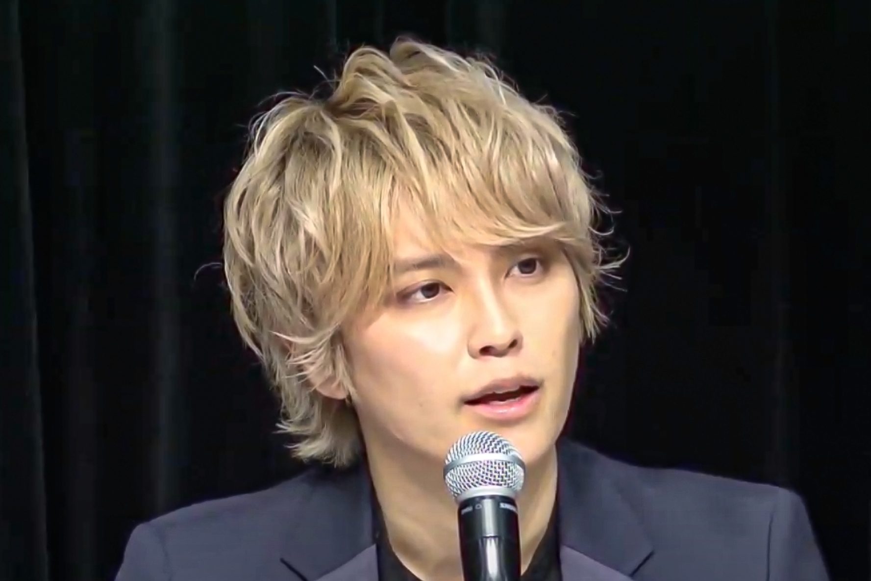 手越祐也