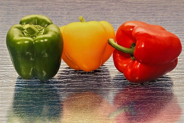 ピーマン と パプリカ は同じ野菜 その違いは実は色ではなかった 簡単爆食レシピまとめブログ