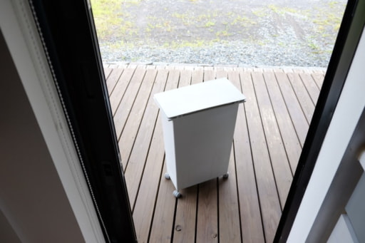 勝手口に面したこの位置にゴミ箱置き場があると便利