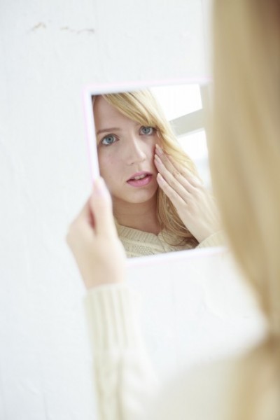 が大事 女子におすすめの生理前の肌荒れ対策3選 ニコニコニュース