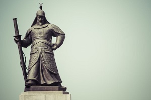 日本の旭日旗を禁止しておいて 観艦式に 抗日武将 の旗を掲げた韓国