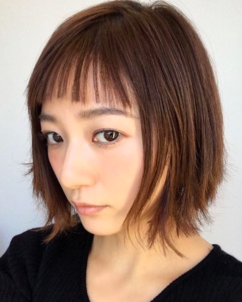 元aaa伊藤千晃 オン眉ショートのヘアスタイルに反響 バッサリ