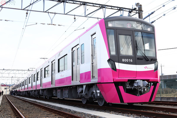 新京成14年ぶりの新型 80000形電車 登場 年末運転開始へ 8 の数字