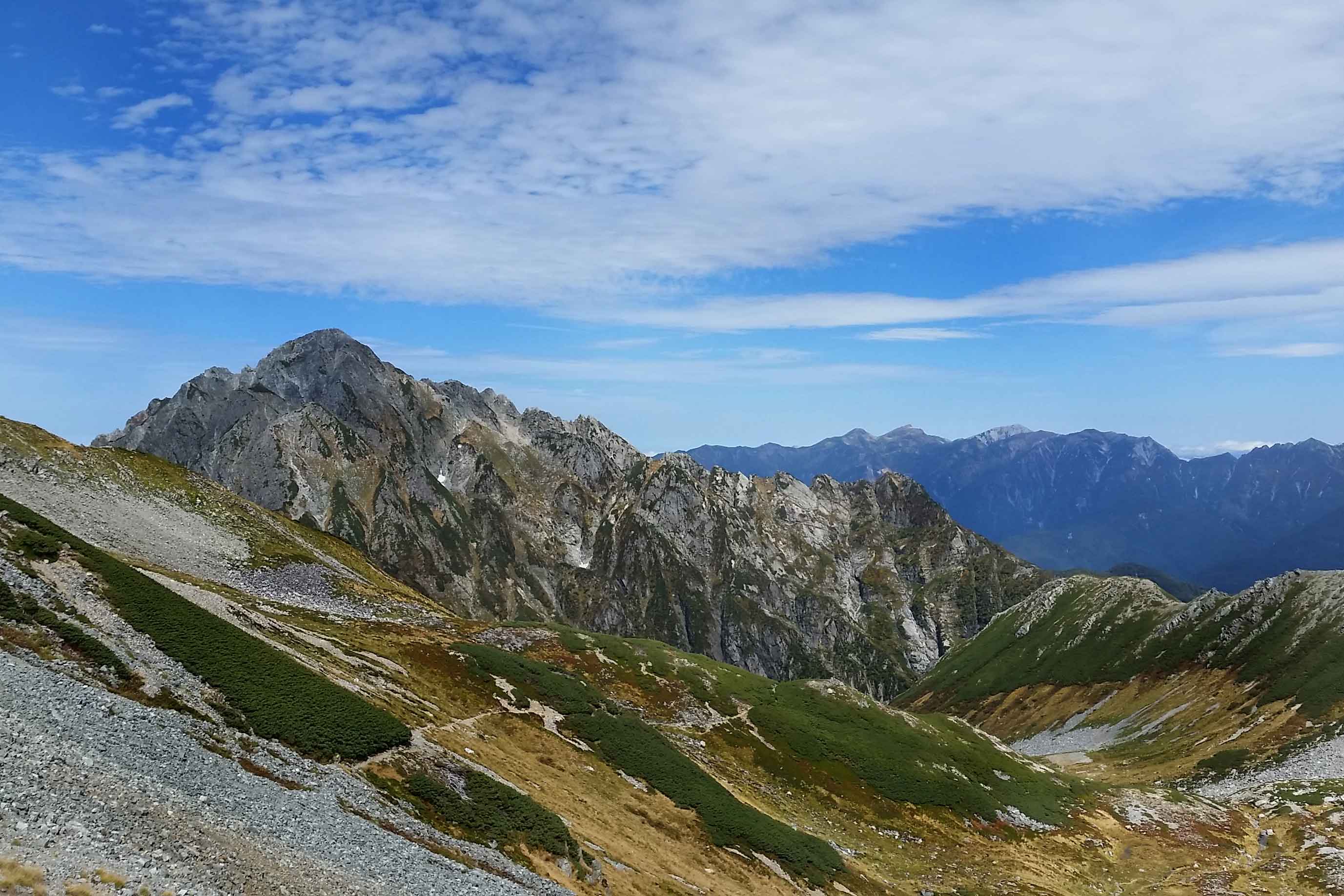 自分の住んでいる場所をどう思う 最も好きな人が多い地域は 魔皇ヤルダバオトの報告書