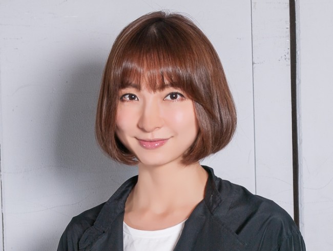 篠田麻里子 前髪アップの お家ヘア デコ出し可愛い と反響