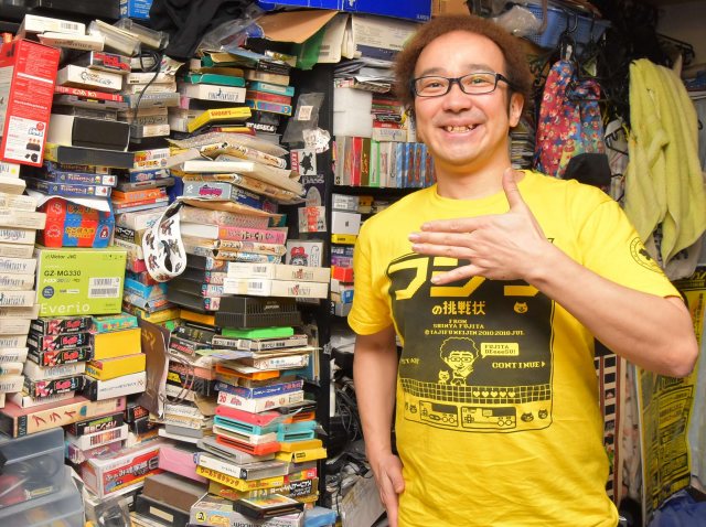 ファミコン芸人フジタが選ぶ 容量の限界に挑む グラフィックが美麗なファミカセ ニコニコニュース