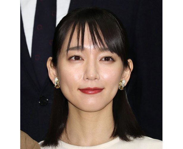 吉岡里帆 ドラマ共演中の千葉雄大との2shotに反響続々 2人とも可愛い 40万キロかなたの恋 ニコニコニュース