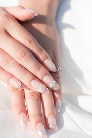 男性に聞く 変だと思う女子のネイルのカラー 黒 内出血してるみたい ニコニコニュース